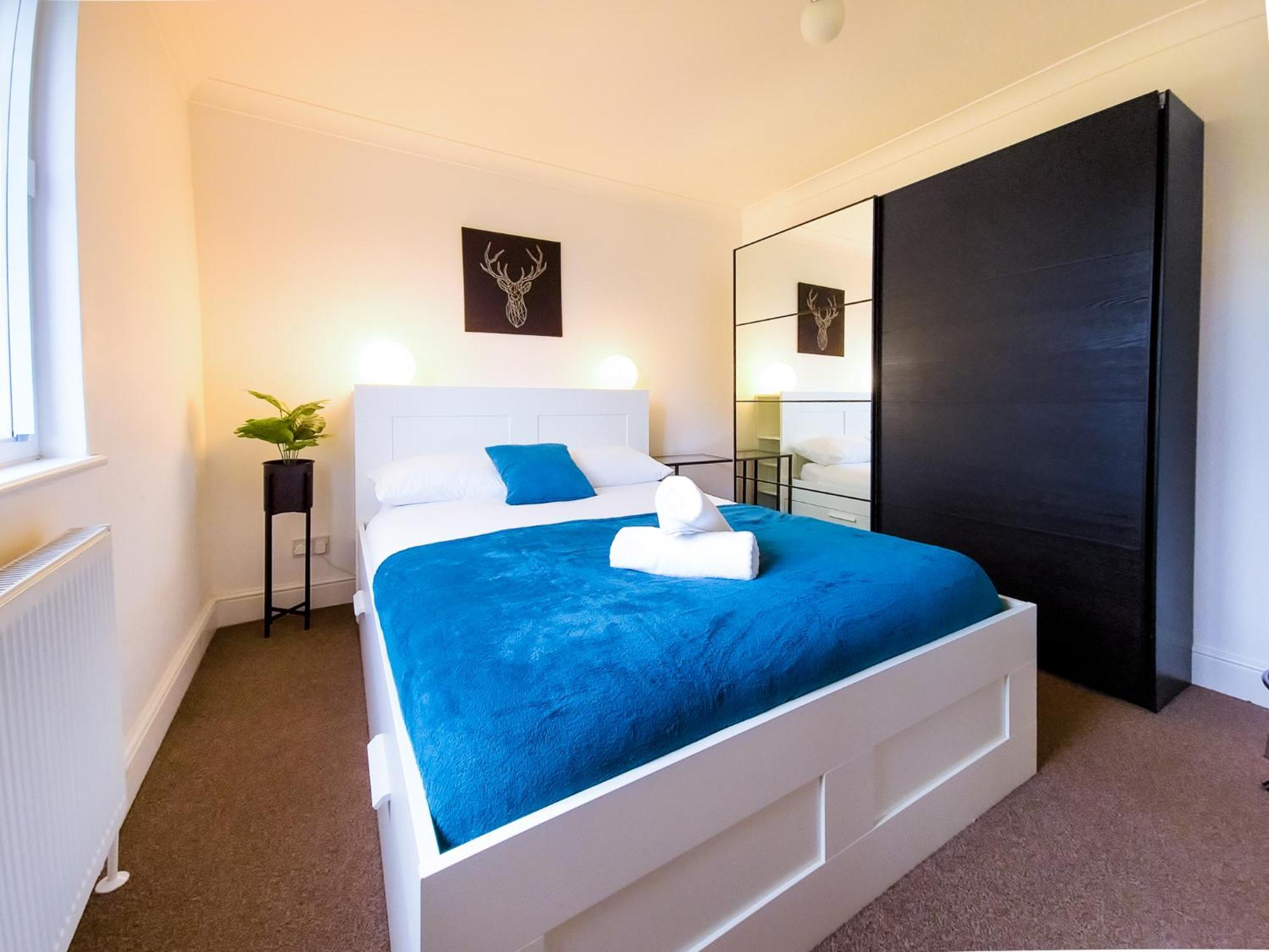 Charming London Home, Opp Arnos Grove Underground Station, Parking New Southgate ภายนอก รูปภาพ